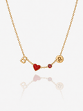 Collier initiale cœur personnalisé porté