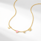 Collier initiale cœur, vue rapprochée