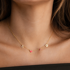 Collier personnalisé avec initiale et pierre de naissance