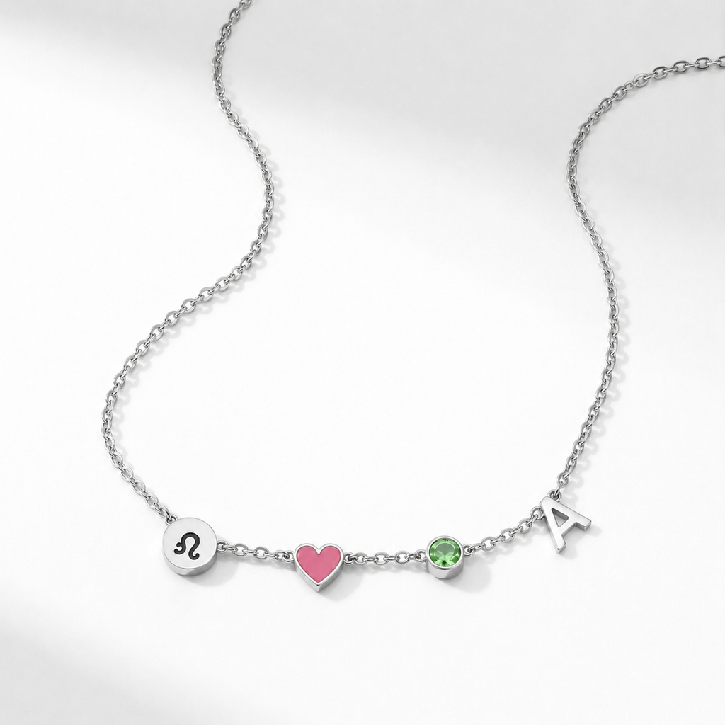 Collier initiale cœur, composition de pendentifs
